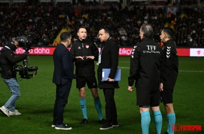 Gaziantep FK-Fenerbahçe maçı neden zamanında başlayamadı?