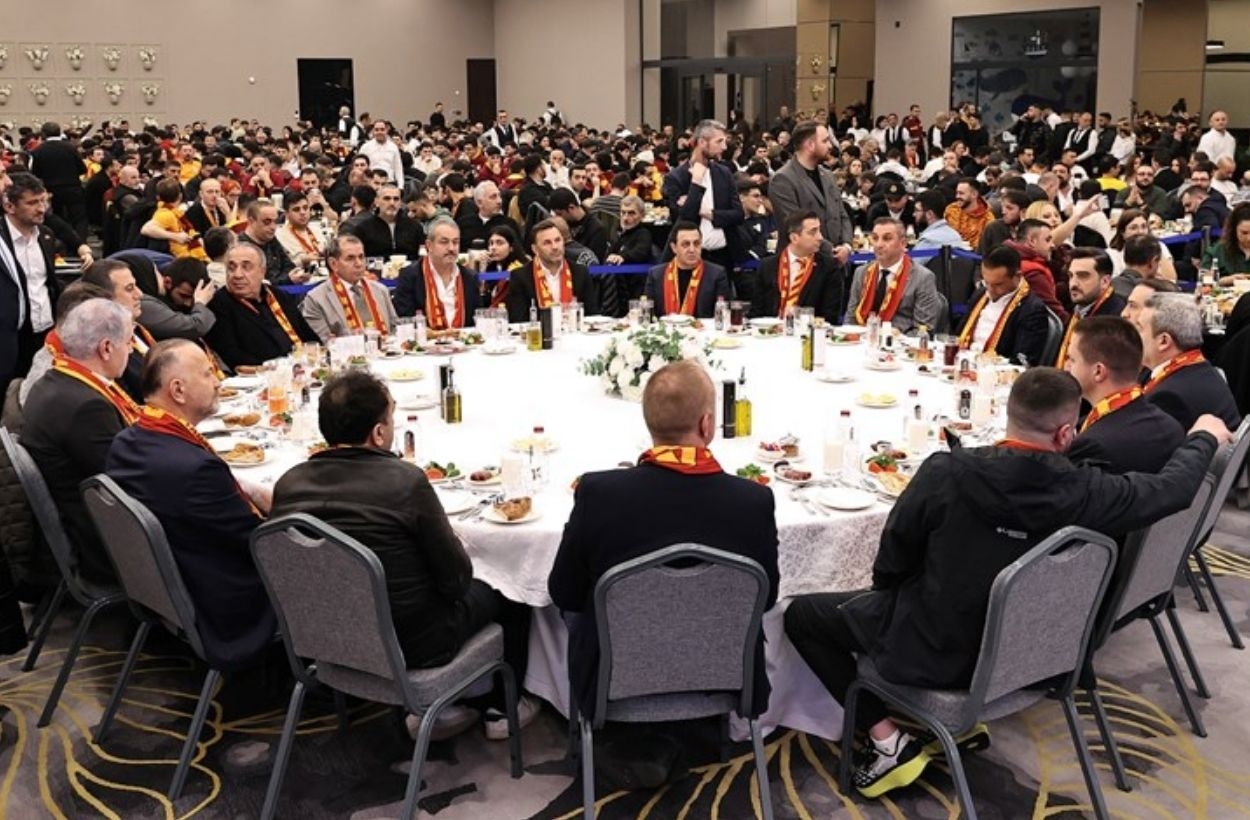 İftar barış getirdi! Galatasaray'da erimeyen buz kalmadı