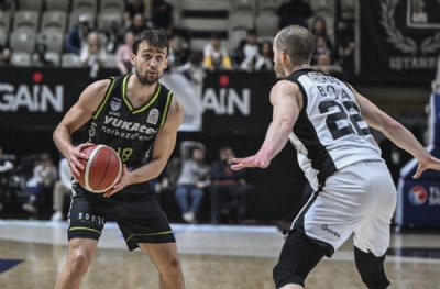 Beşiktaş GAİN - Yukatel Merkezefendi Belediyesi Basket: 99-74 (MAÇ SONUCU)