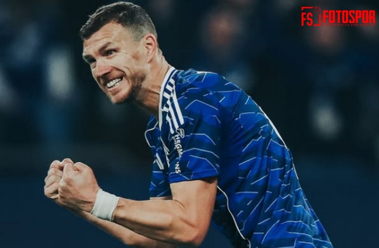 Dzeko acaba Fenerbahçe'de mi kalsaydı?