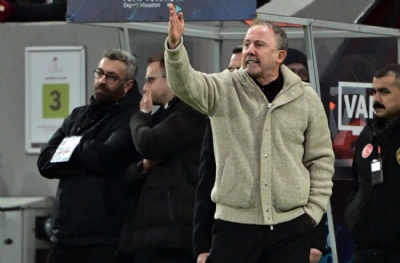 Sergen Yalçın'dan tepki! 'Galatasaray kazandı ama bu biraz komik oldu'