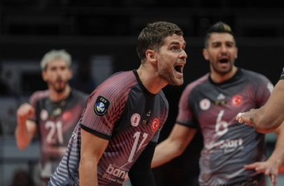 Efeler Ligi'nde Ziraat Bankkart, Halkbank'ı 3-1 yendi