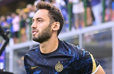 Hakan Çalhanoğlu'ndan kötü haber