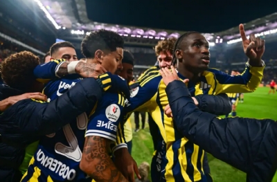 Fenerbahçe pes etmiyor! Tek rakibi Barcelona