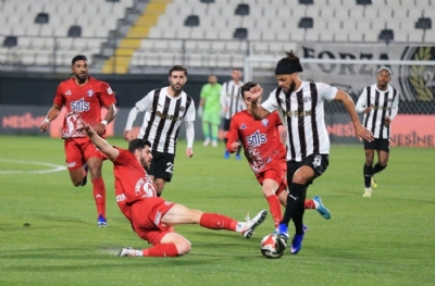 Manisa FK-SMS Grup Sarıyer:3-0 (MAÇ SONUCU)
