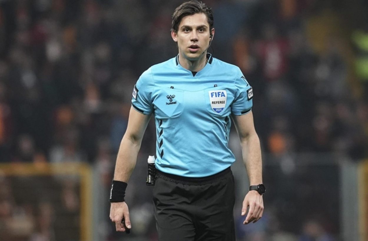 Fenerbahçe'nin Karagümrük maçının hakemi açıklandı