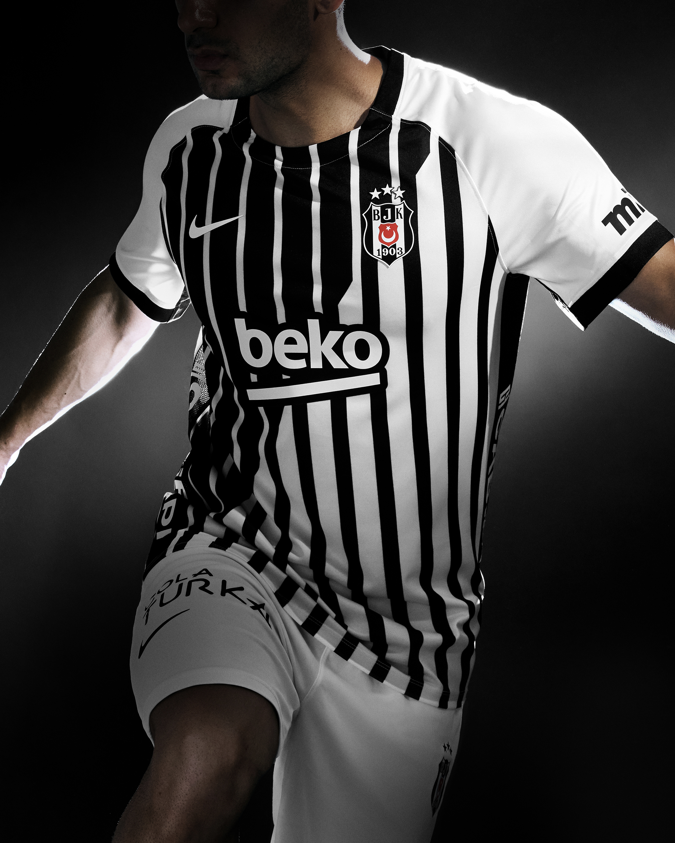 Beşiktaş'ın yeni sezon formaları