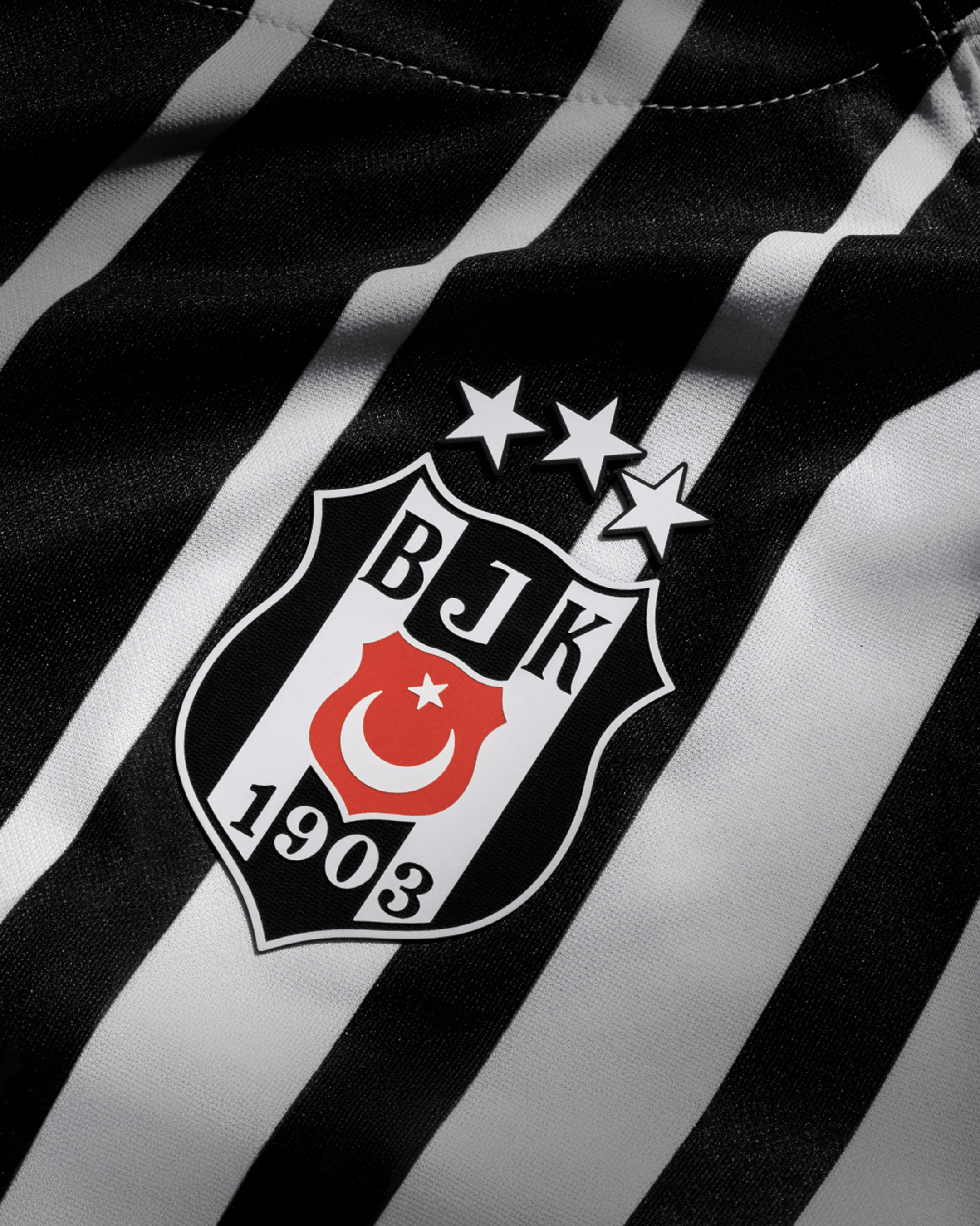 Beşiktaş'ın yeni sezon formaları
