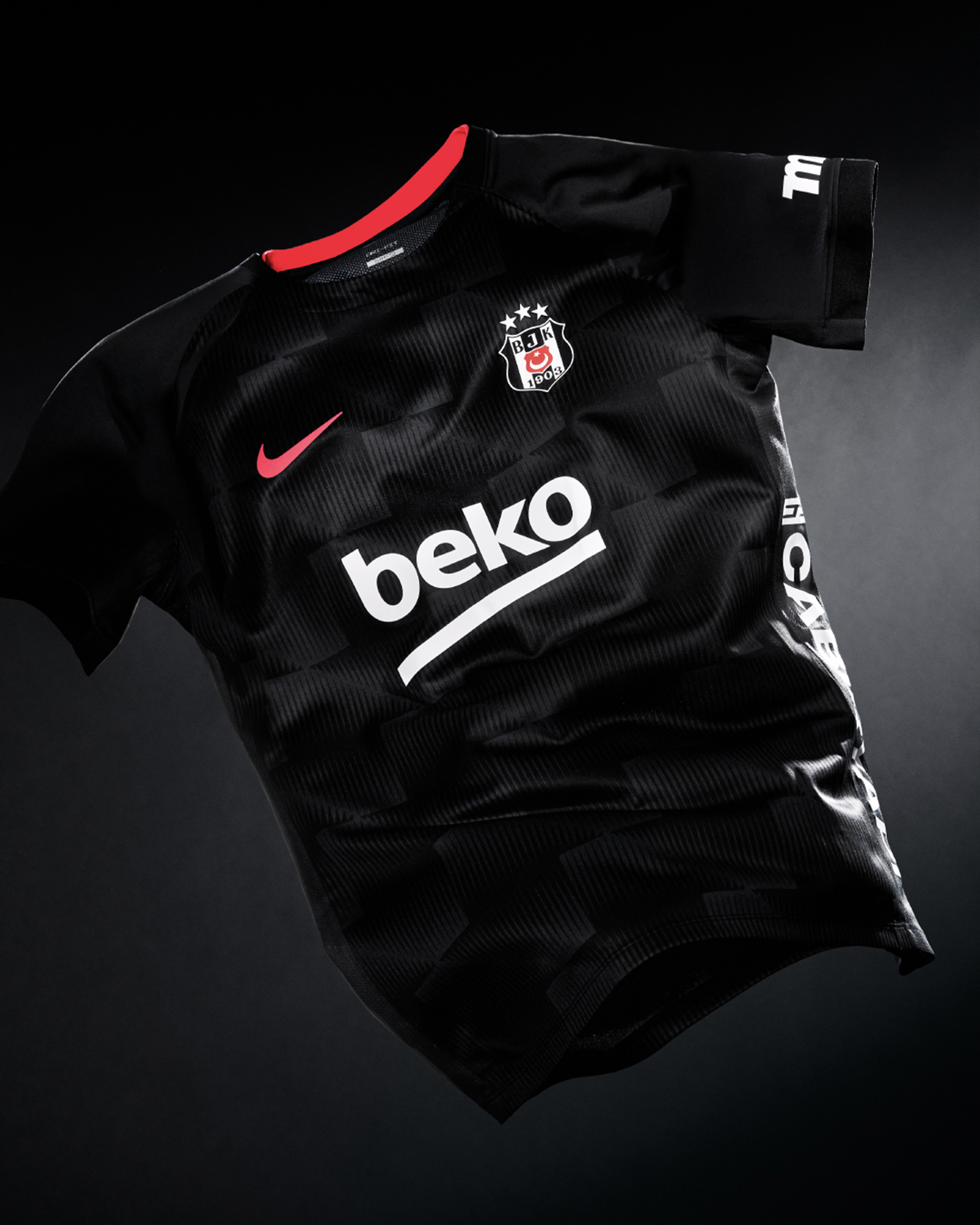 Beşiktaş'ın yeni sezon formaları
