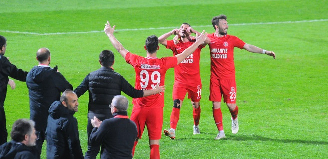 Adanaspor - Ümraniyespor maç sonucu: 1-2