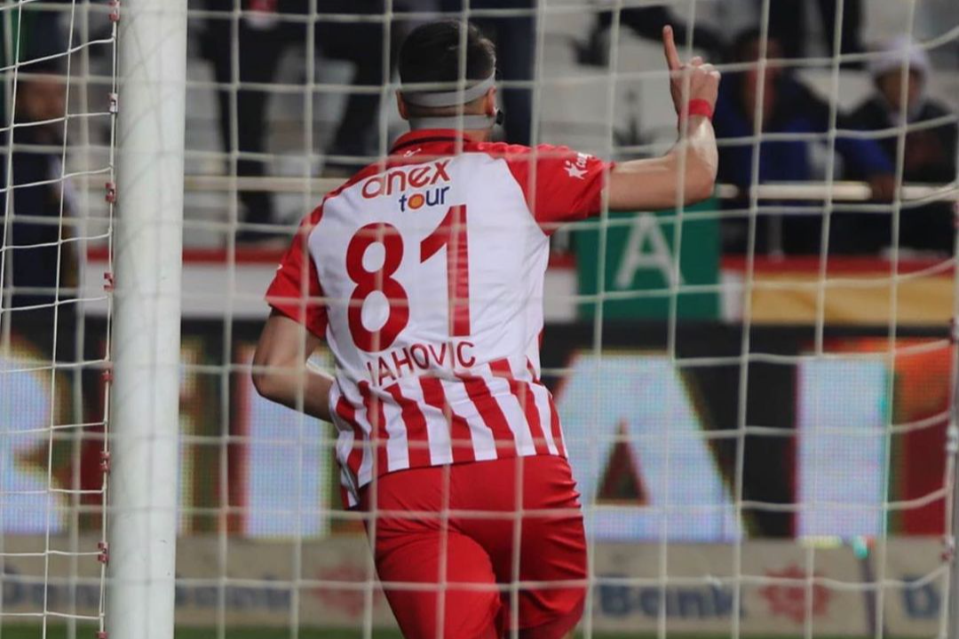 Adis Jahovic,  Bodrumspor'a transfer oldu