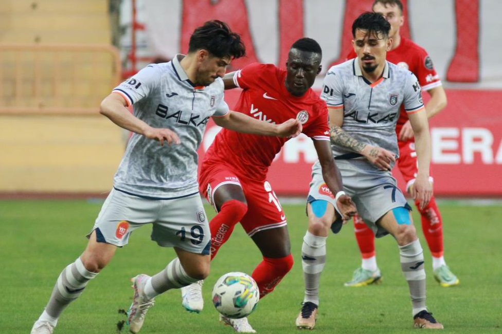 Antalyaspor -  Başakşehir maç sonucu: 0-0