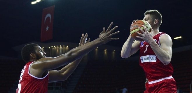 Galatasaray kaybedince Fenerbahçe'nin rakibi oldu