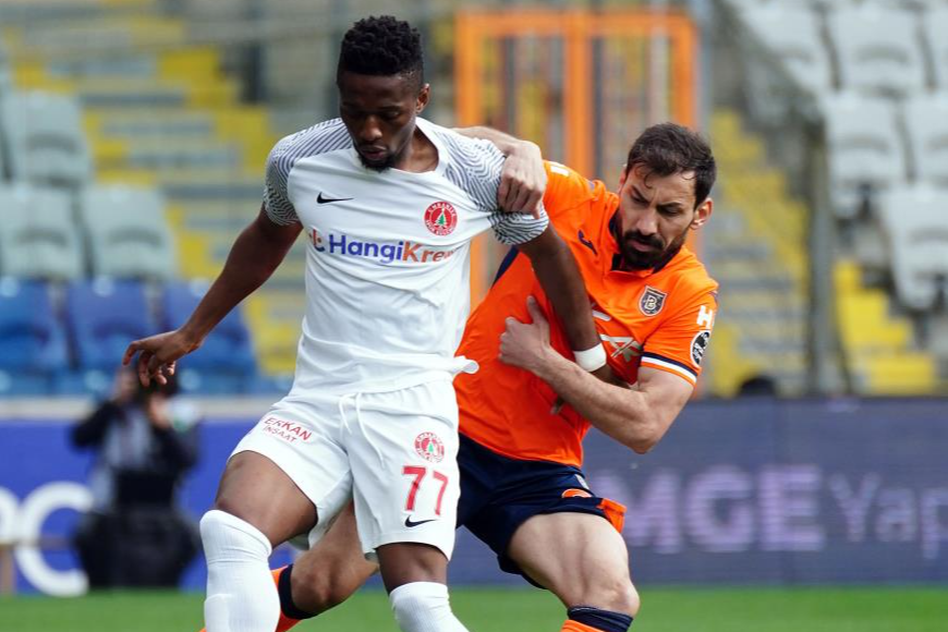 Medipol Başakşehir - Ümraniyespor maç sonucu: 1-1